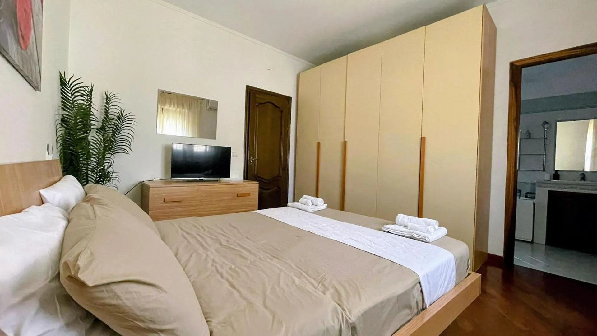 Casa Vacanze Ciachea Home Con Giardino E Parcheggio In Sicilia Carini Italia