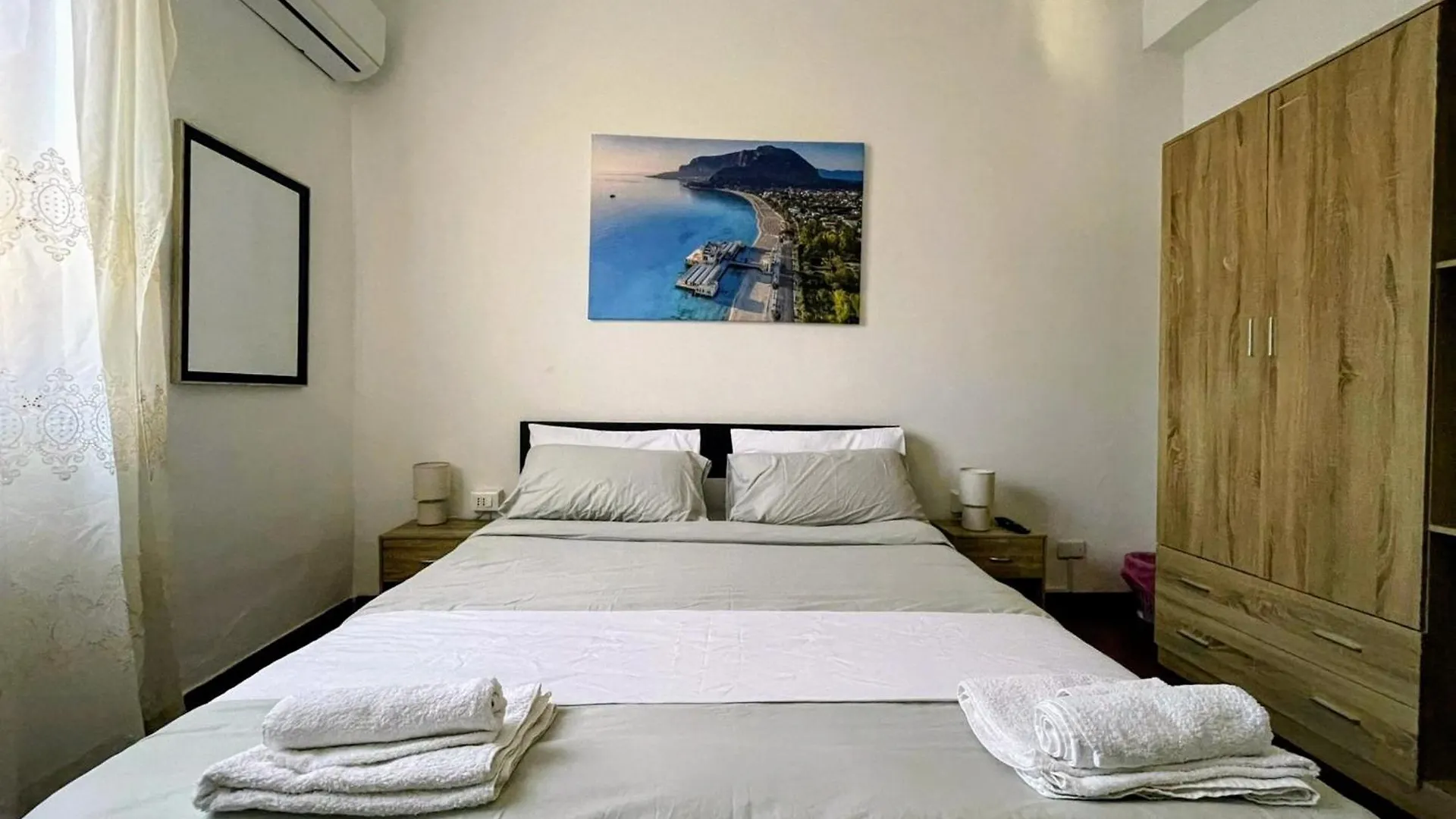 Casa Vacanze Ciachea Home Con Giardino E Parcheggio In Sicilia Carini Italien