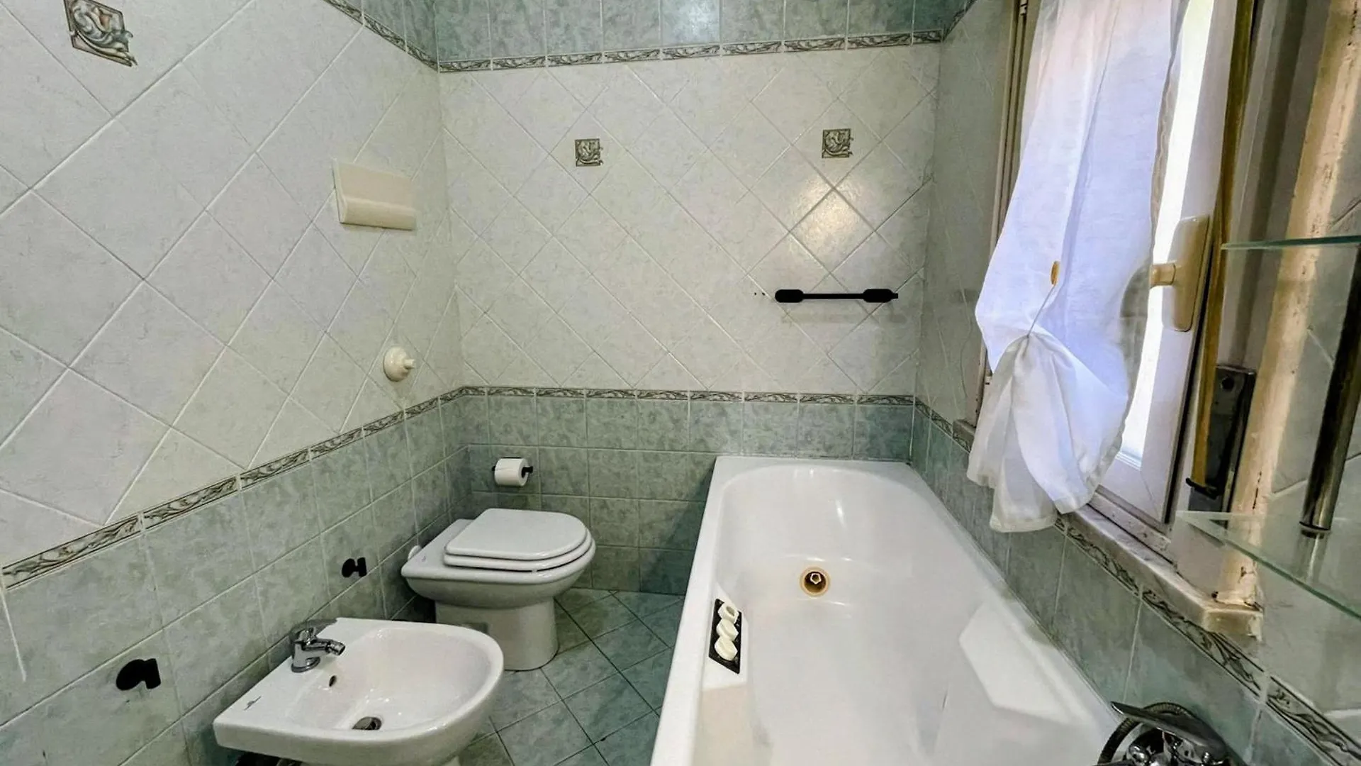 Casa Vacanze Ciachea Home Con Giardino E Parcheggio In Sicilia Carini 0*,
